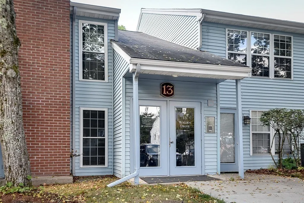 1 bed, 1.0 bath, 683 sqft, $2,100 — Photo 2