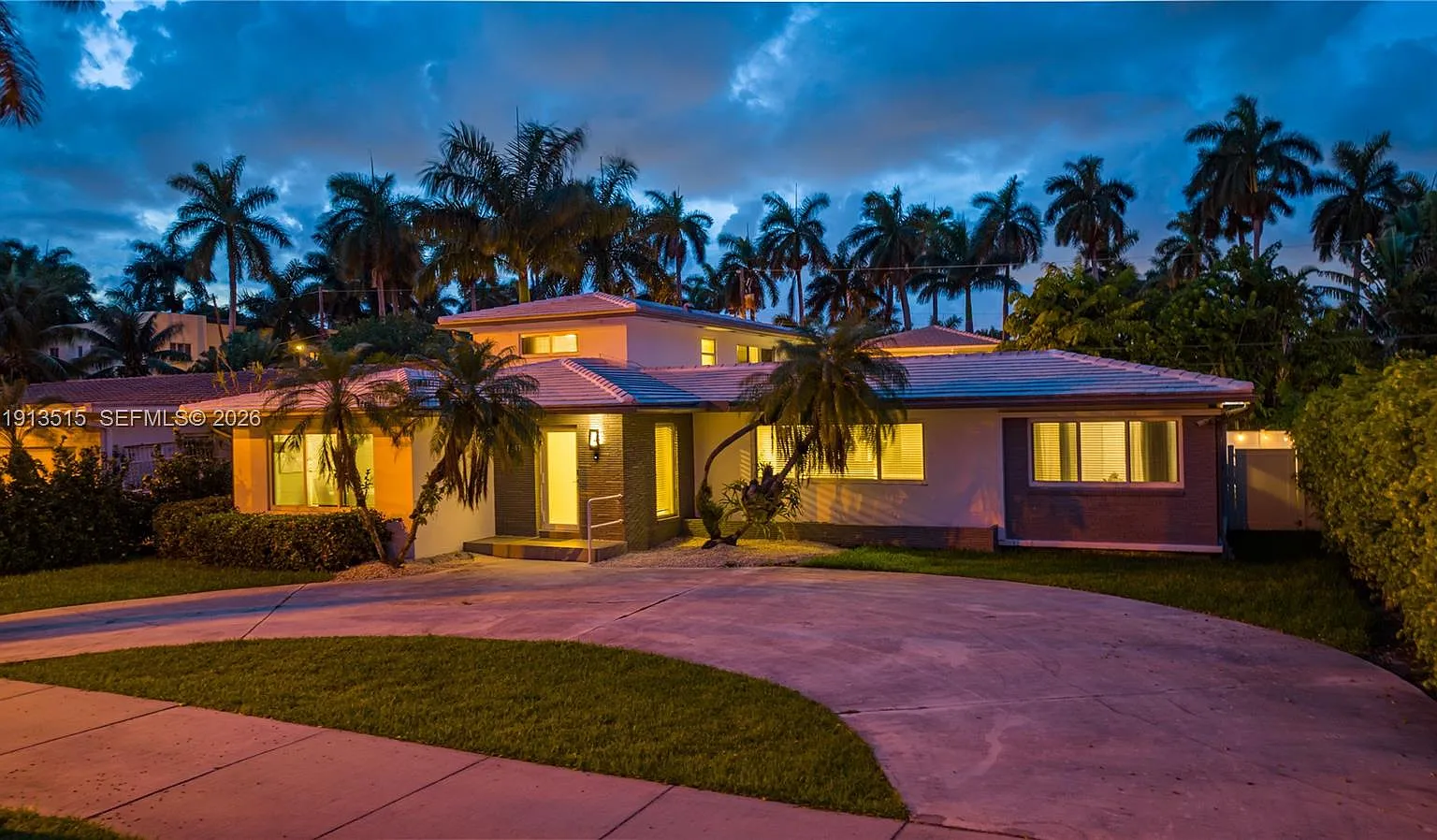 Hollywood Lakes Section — Photo 4