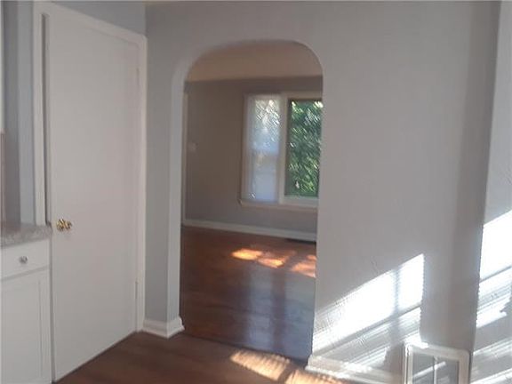 4th image of 4361 Troup Ave