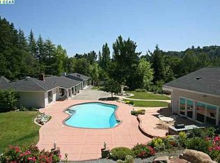 1051 Oak Knoll Rd, Lafayette, CA 94549