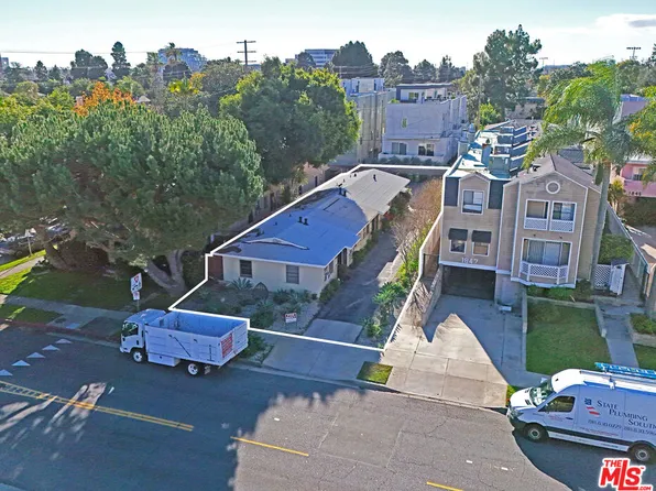1851 S Barrington Ave, Los Angeles, CA 90025