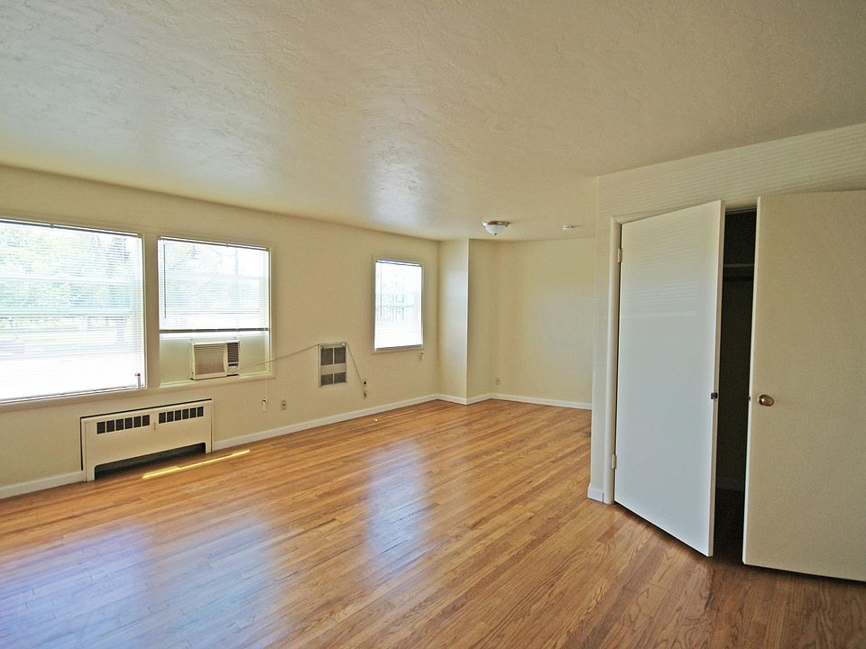 1st image of 3301 Pacific Ave APT 22
