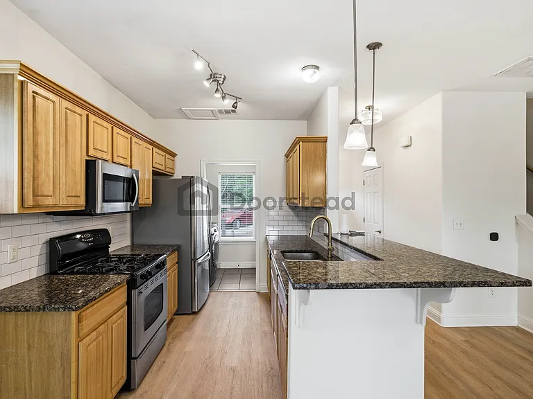 4803 Pecan Springs Rd #B — Photo 7