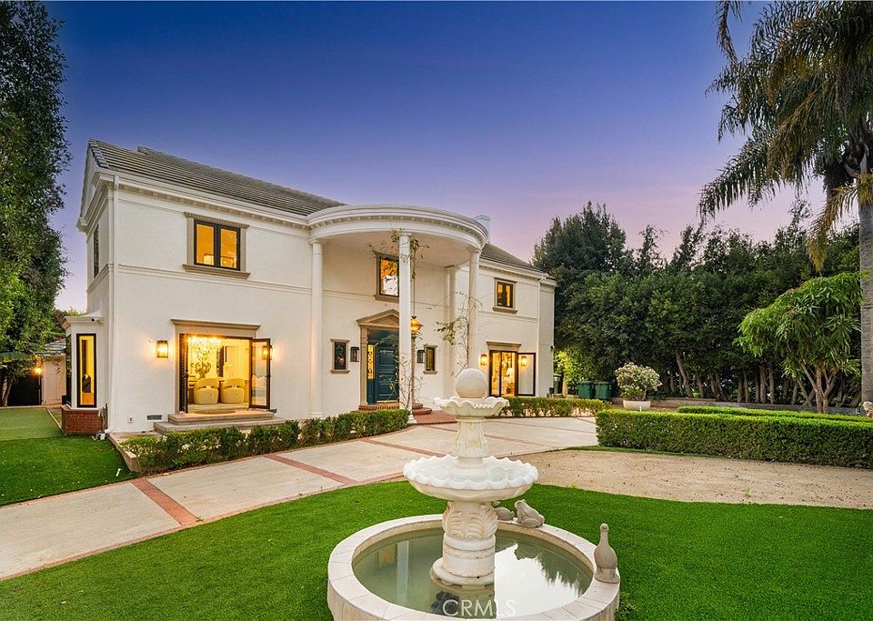 701 Trenton Dr, Beverly Hills, CA 90210 | MLS #OC26018940 | Zillow