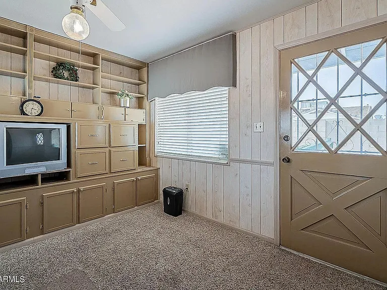 857 W Dublin St — Photo 10