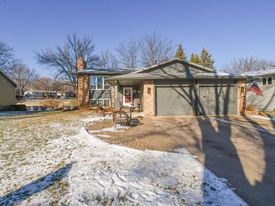 5840 W Karen Dr, Sioux Falls, SD, 57106