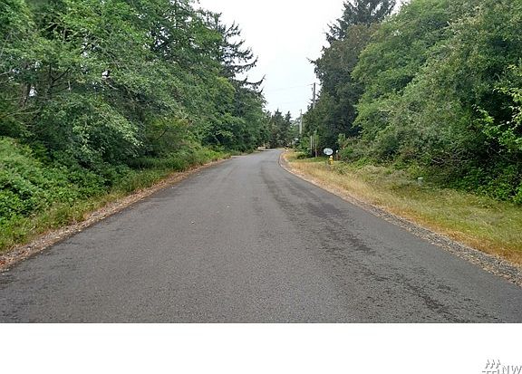 4th image of 890 Discovery Ave SE