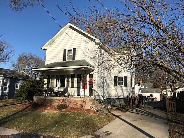 1st image of 916 N Plum St