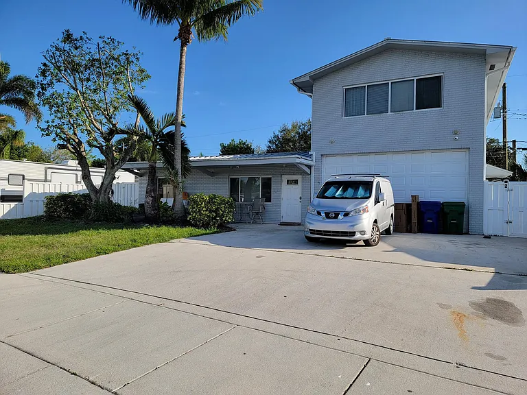 FRONT OF HOUSE