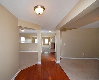 4th image of 100 Bellevue Dr