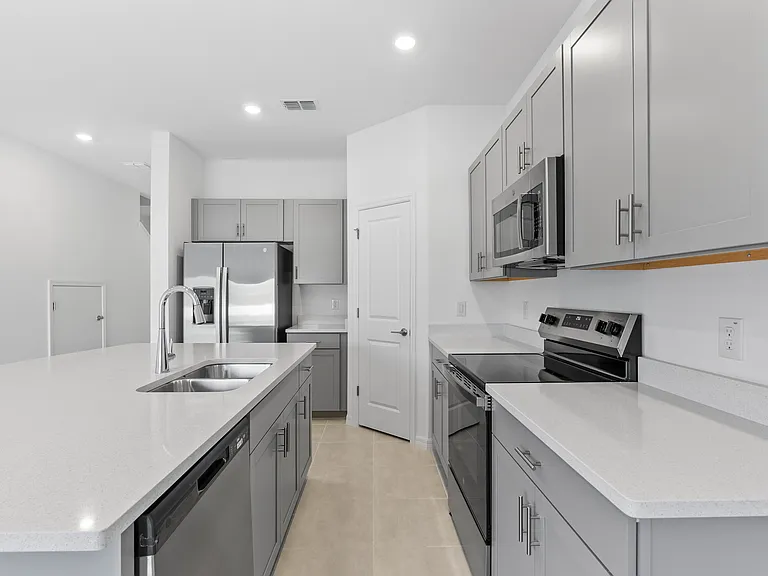 2130 Hallier Cv — Photo 12