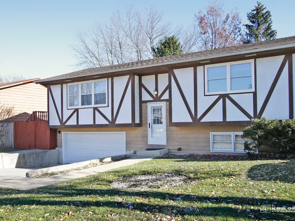 1509 Turnbull Dr, Round Lake Beach, IL 60073