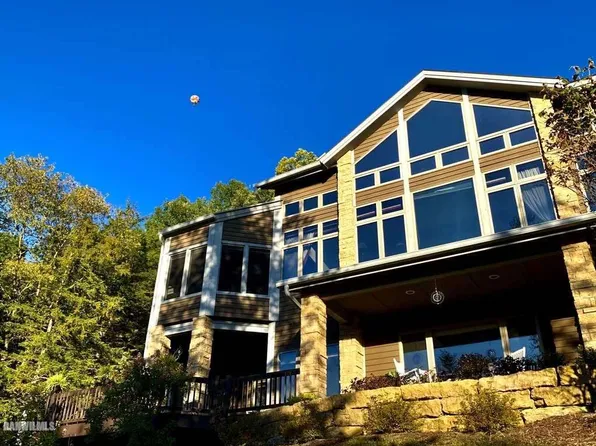 1 Deer Hollow Run, Galena, IL 61036