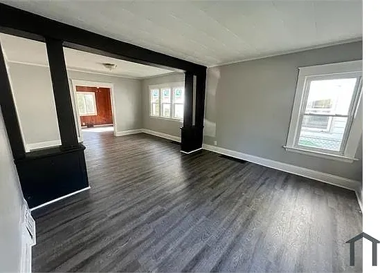 1118 Van Buren St #1 — Photo 3