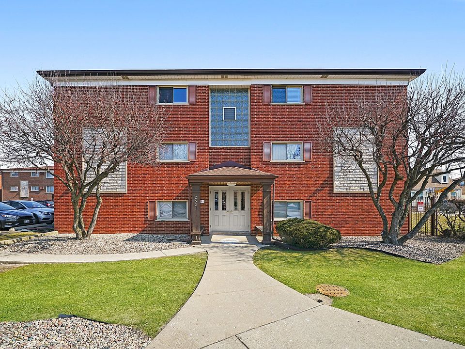 1st image of 2521 Thatcher Ave APT 3H
