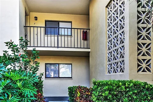 2415 Bayshore Gardens Pkwy #7 Photo 1