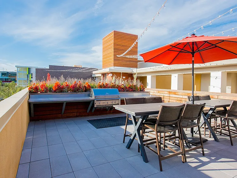 Runway Playa Vista Rooftop Terrace
