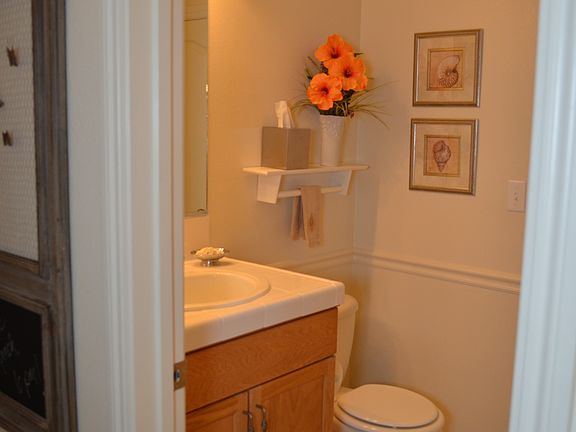 1/2 bath