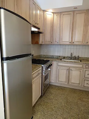 Rented by Nest Seekers International | media 4