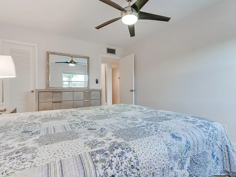 509 Capri Park #509 — Photo 47