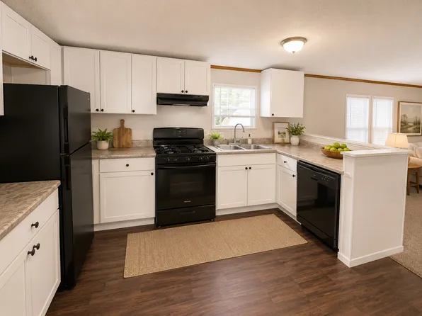 92 Hudson St #92HU, Carleton, MI 48117