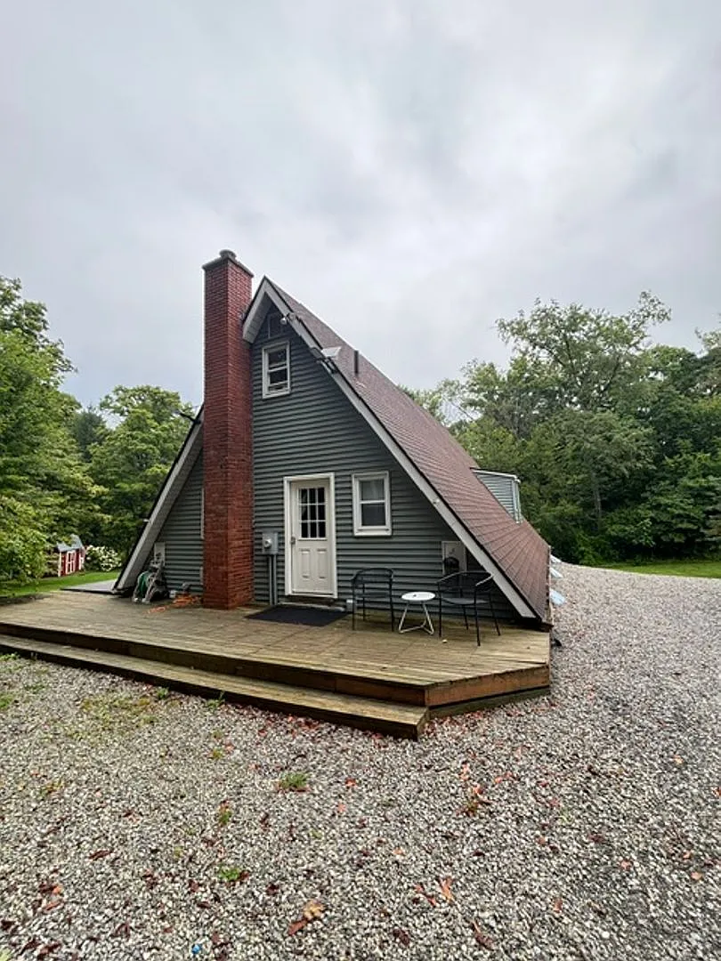 1910CR1035 — Photo 2