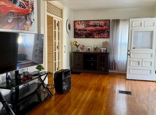 179 Warwick St, Lowell, MA 01851
