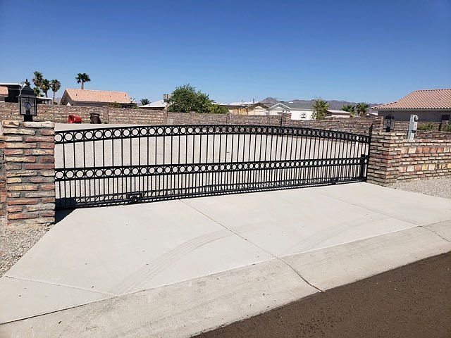 1st image of 13398 E 55th Dr