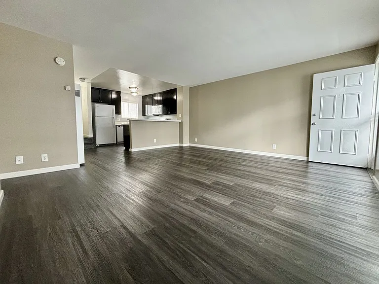 The Grand Terrace Apartments — Photo 7