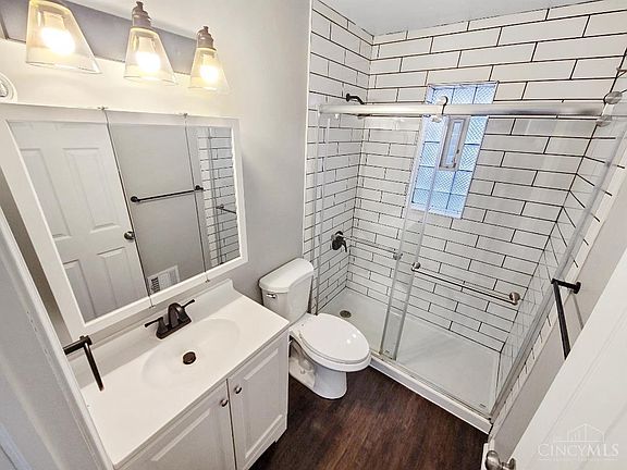 5th image of 560 Virgil Rd