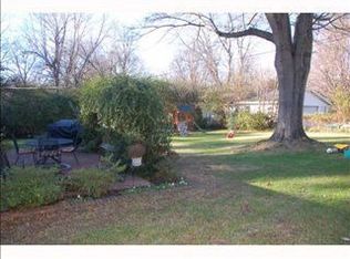 1185 E Crestwood Dr, Memphis, TN 38119