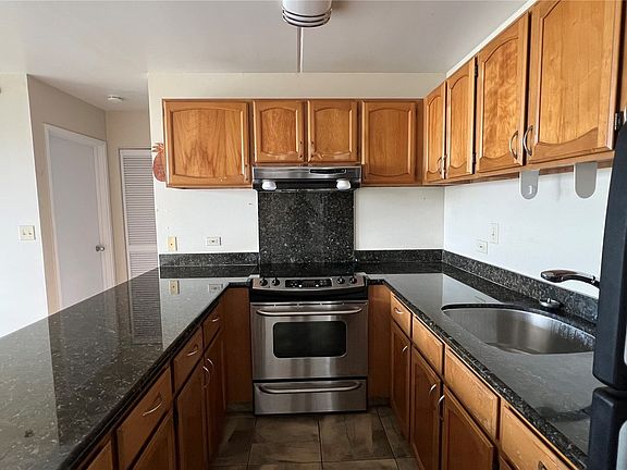 4th image of 2522 Date St APT 502