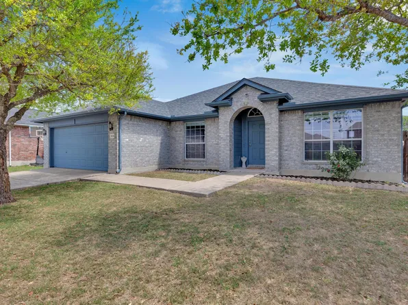 506 Carol Dr, Hutto, TX 78634