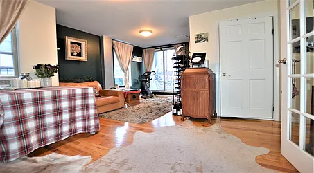 Rented by Manhattan Realty Group