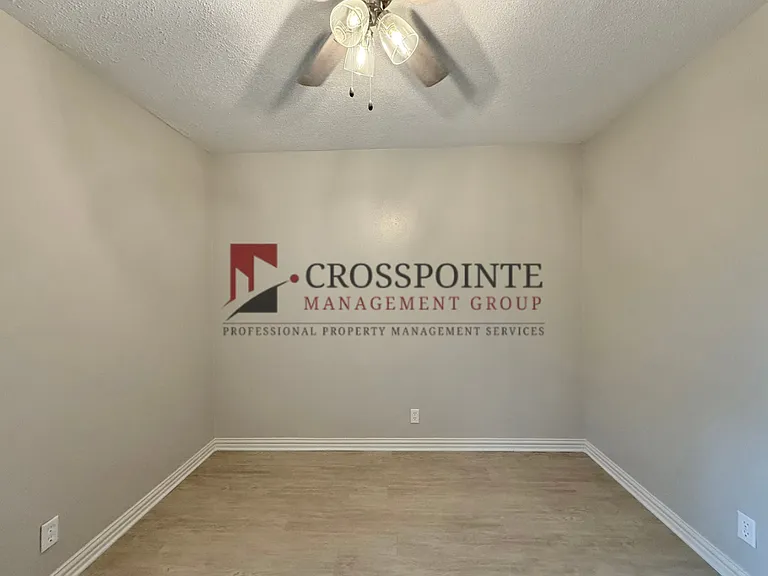 1103 Donna Dr — Photo 20