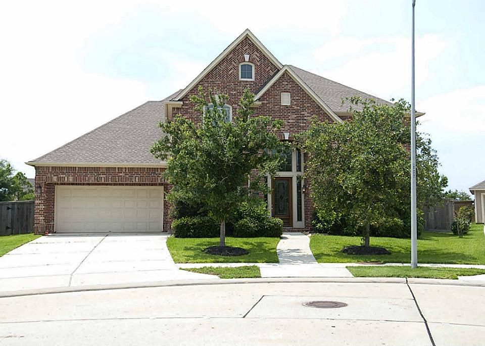 1st image of 2702 Green Mountain Dr
