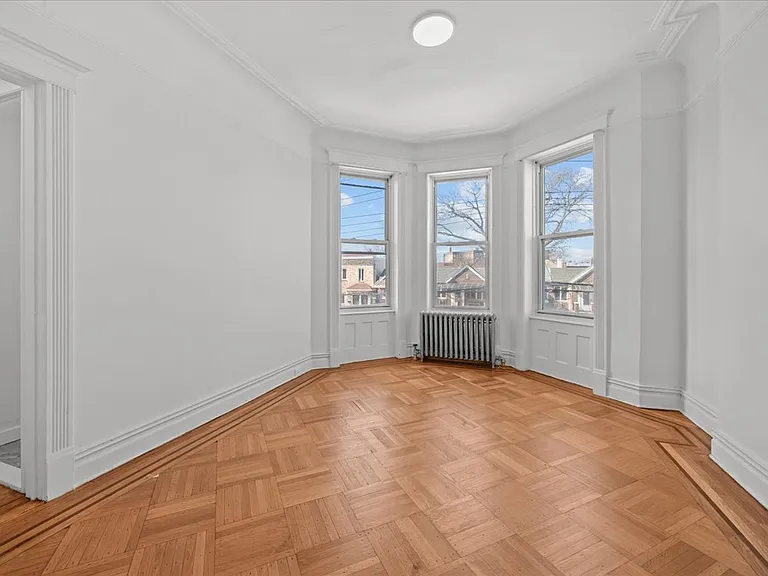 2147 Schenectady Ave #3 — Photo 4