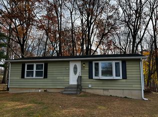 1149 E Stateside Dr, Danielsville, PA 18038