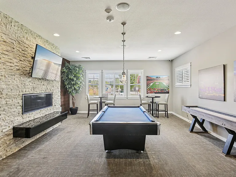 Steeplechase Apartments — Photo 14