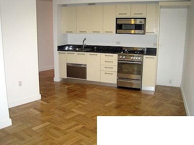 2nd image of 20 Exchange Pl APT 303
