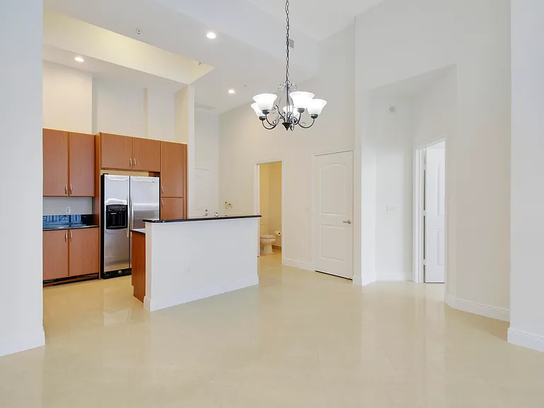 701 S Olive Ave #316 — Photo 17