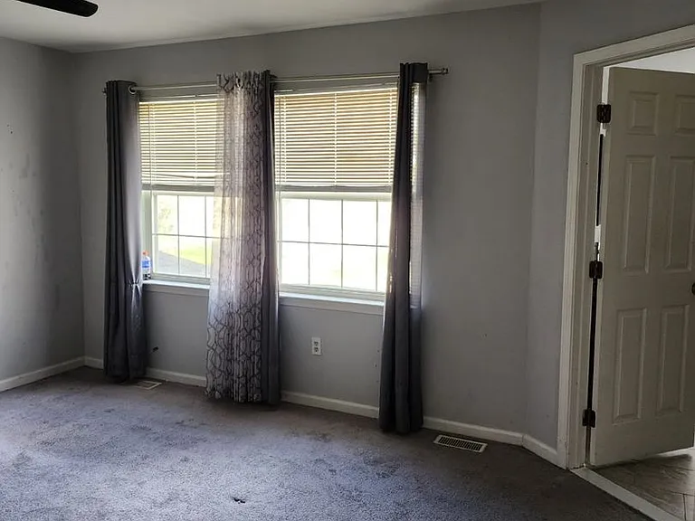 2303 Doral Dr — Photo 16