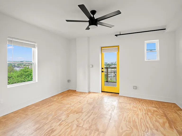 217 W 13th St #2B — Photo 7