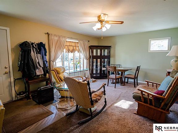 5th image of 7428 La Vista Dr
