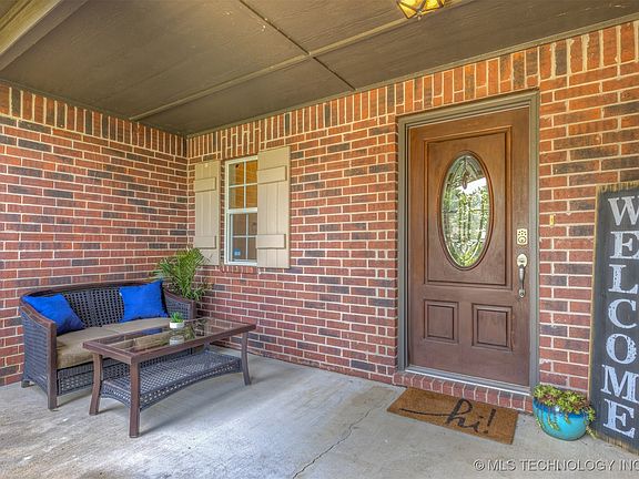 5th image of 7405 E Galveston St