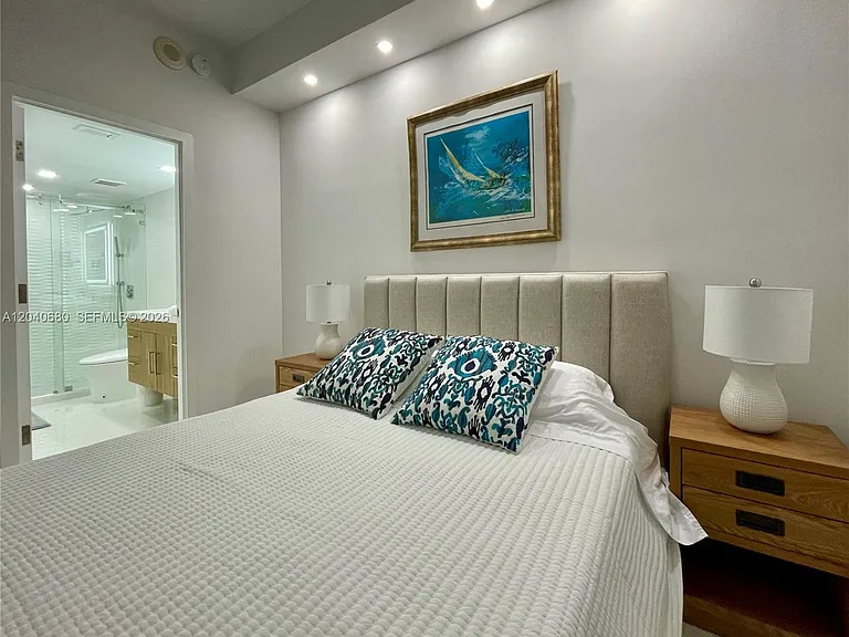 5701 Collins Ave #Penthouse 08 — Photo 15