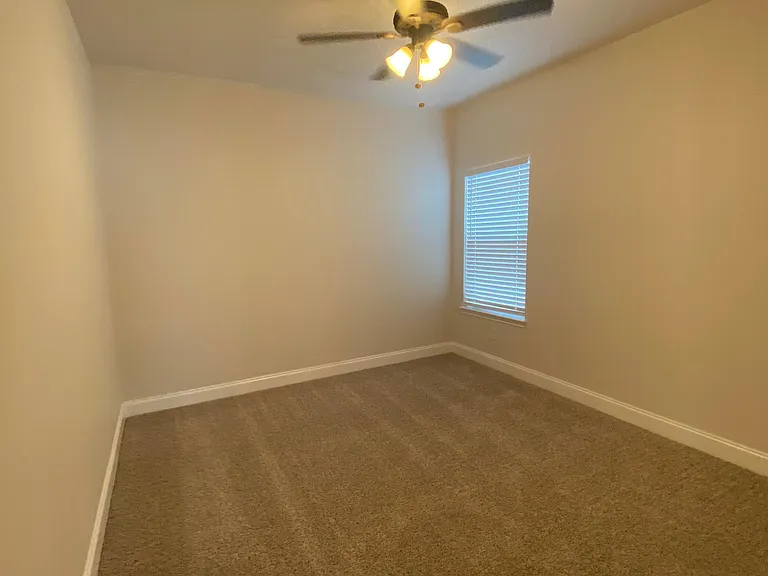 2202 Jones St — Photo 13