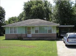 5755 E Huntsville Rd, Fayetteville, AR 72701