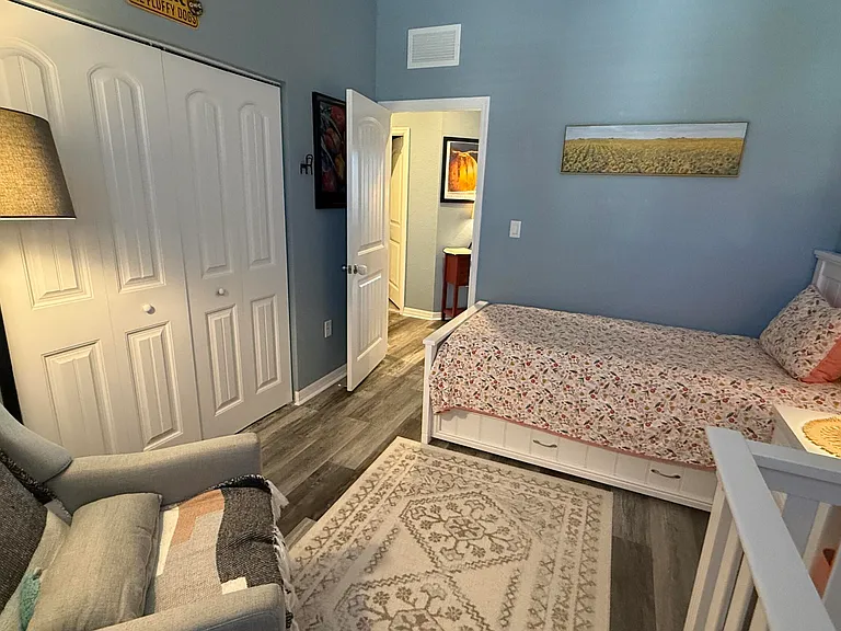 3332 NW 10th Ave — Photo 25