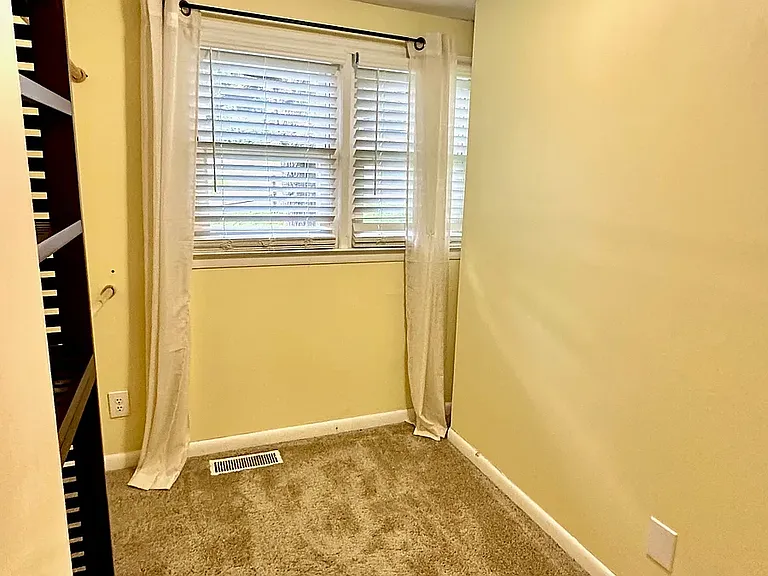 139 Spooks Branch Rd — Photo 7